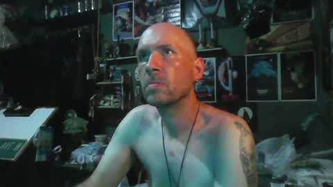 Snapshot of _longfellow chatting on 06.30.26 That guy online show from 06.30.26