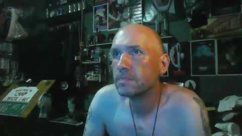 Snapshot of _longfellow chatting on 07.09.26 That guy online show from 07.09.26
