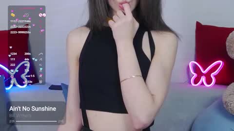 Snapshot of _lorik chatting on 02.04.25 online show from 02.04.25