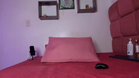 Lorrayne online show from 02.07.25