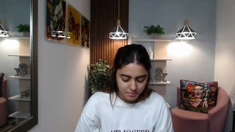 Lucy online show from 06.05.26