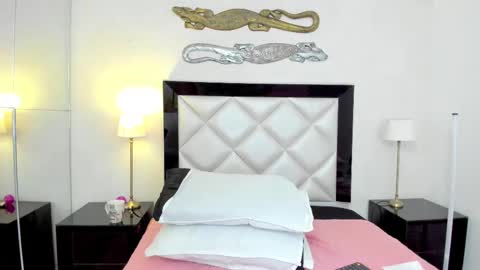  luna  sweet  online show from 02.23.25