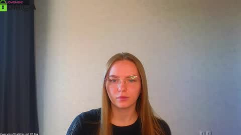 Snapshot of _lysafeta_ chatting on 09.12.25 Welcome guys Pleasure to see you all here My name is Lysafeta and MichaelaTip menu is active Private is open online show from 09.12.25