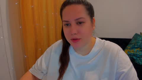 Snapshot of _madalexa_ chatting on 12.27.24 Alexa online show from 12.27.24