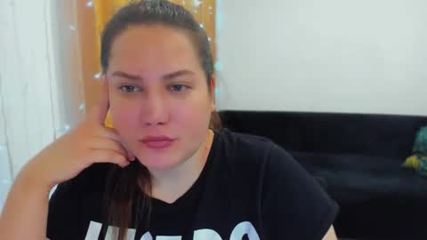 Snapshot of _madalexa_ chatting on 10.16.25 Alexa online show from 10.16.25