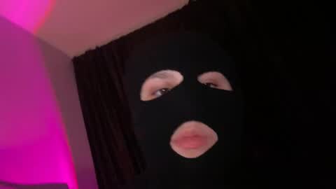 Chloe white Rebecca black online show from 02.12.25