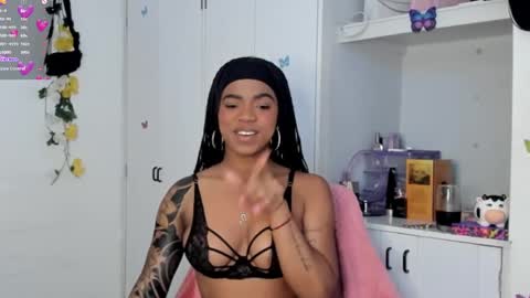 Snapshot of _marcela_22 chatting on 02.10.25 MARCELA online show from 02.10.25