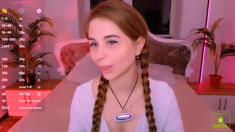 Eva  online show from 10.11.25