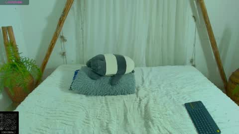 Mariana Fox online show from 04.09.26