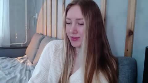 Snapshot of _marianne_ chatting on 07.16.26 online show from 07.16.26
