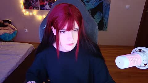 Mariko online show from 01.05.25