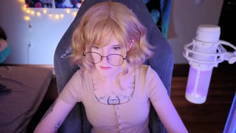 Mariko online show from 01.26.25