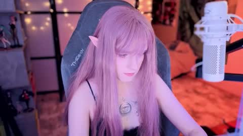 Mariko online show from 11.21.25