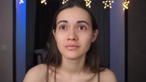  Gwen  online show from 01.10.25