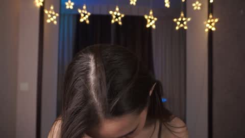  Gwen  online show from 01.13.25