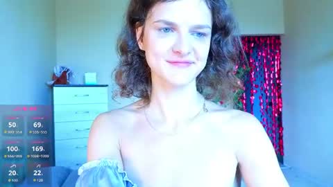 Snapshot of _masterpiece__ chatting on 07.16.26 Sophia online show from 07.16.26
