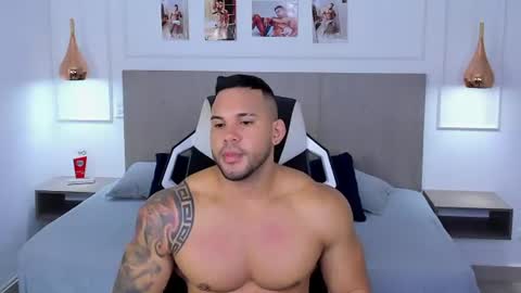 Snapshot of _matthew_santos_ chatting on 07.15.26 _matthew_santos_ online show from 07.15.26
