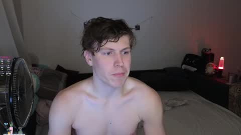 Snapshot of _medaed20_ chatting on 10.19.25 Medaed20 online show from 10.19.25