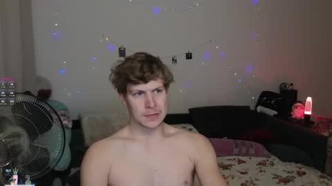 Snapshot of _medaed20_ chatting on 10.26.25 Medaed20 online show from 10.26.25