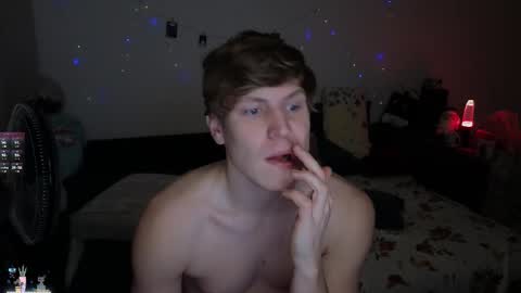 Snapshot of _medaed20_ chatting on 11.02.25 Medaed20 online show from 11.02.25