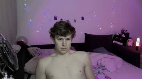 Snapshot of _medaed20_ chatting on 11.29.25 Medaed20 online show from 11.29.25