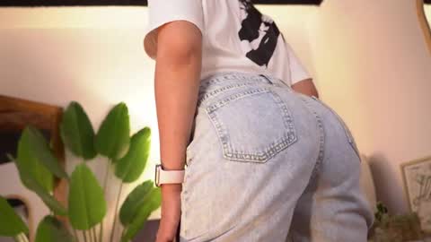 Megan online show from 09.13.25