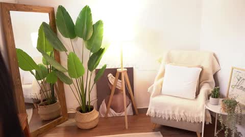 Megan online show from 09.29.25