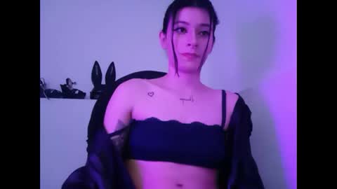 Mia-foster online show from 02.26.25