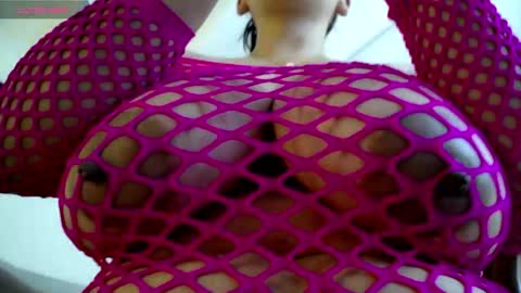  Mia  online show from 04.16.26