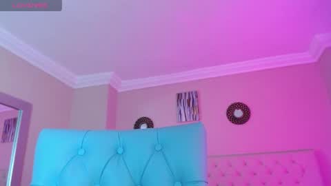 Paula online show from 04.08.26