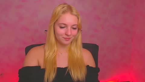 Snapshot of _mila_la_ chatting on 01.02.25 Melanie online show from 01.02.25