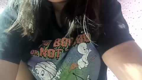 Snapshot of _milkytitsmomxx_ chatting on 12.28.24 _milkytitsmomxx_ online show from 12.28.24