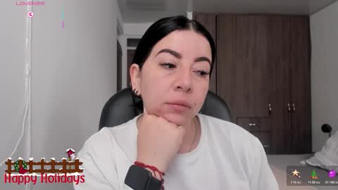 Snapshot of _miss_coco_ chatting on 12.20.25 _miss_coco_ online show from 12.20.25