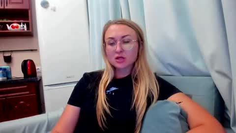 Eva online show from 09.12.25