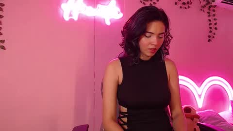 Hinata 3 online show from 10.26.25