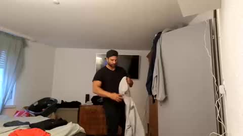 BENJI online show from 09.23.25