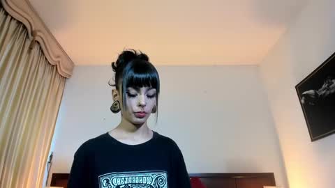 Snapshot of _mizuki chatting on 02.12.25 mizuki online show from 02.12.25