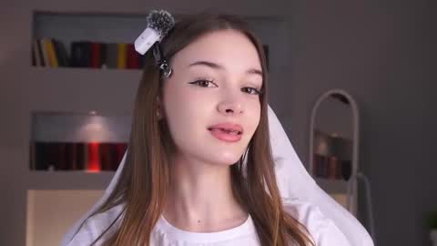 Snapshot of _moonlit_melody_ chatting on 02.28.26 Margo online show from 02.28.26