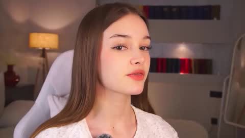 Snapshot of _moonlit_melody_ chatting on 03.05.26 Margo online show from 03.05.26