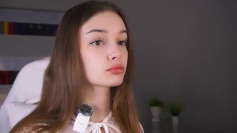 Snapshot of _moonlit_melody_ chatting on 03.13.26 Margo online show from 03.13.26