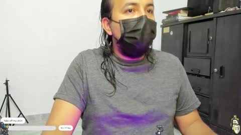 Snapshot of _mr_john chatting on 11.03.25 John online show from 11.03.25