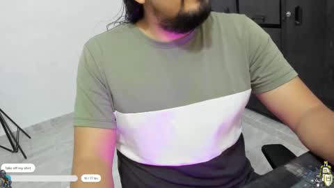 Snapshot of _mr_john chatting on 11.07.25 John online show from 11.07.25