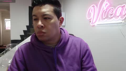 Snapshot of _mr_panda_ chatting on 09.19.25 Panda online show from 09.19.25