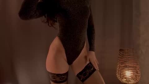 Snapshot of _mrsnatalie_ chatting on 09.27.25 NatalieNat online show from 09.27.25