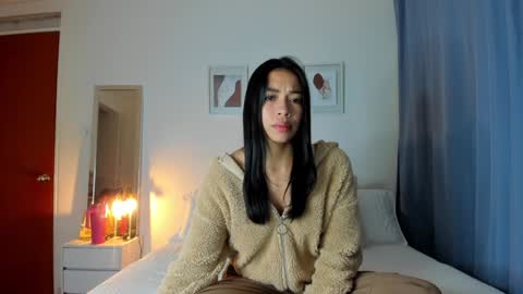 independent model natha online show from 01.31.25