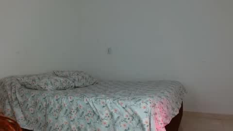 Snapshot of _nayade_ chatting on 02.26.25 _nayade_ online show from 02.26.25