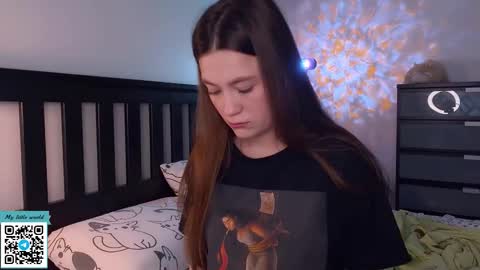 Mia with a big heart  online show from 09.09.25