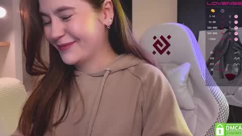 Mia with a big heart  online show from 02.10.26