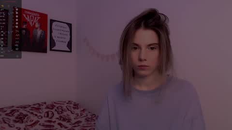 Snapshot of _ni_kiss chatting on 01.21.25 Nika online show from 01.21.25