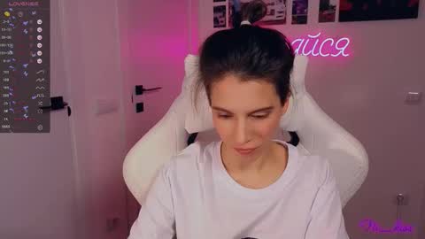 Snapshot of _ni_kiss chatting on 10.06.25 Nika online show from 10.06.25